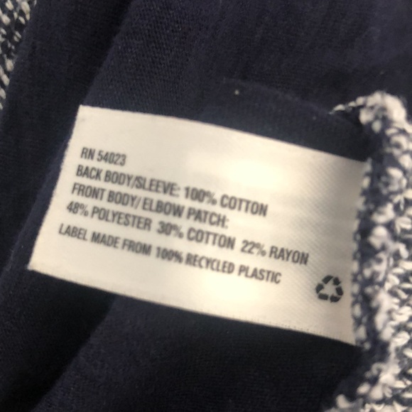 Gap Long Sleeve - Picture 6 of 6